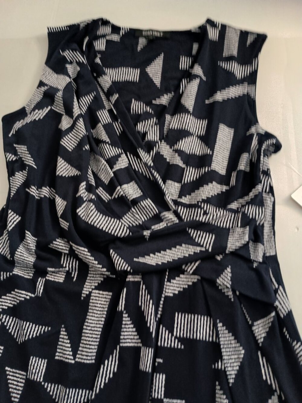 Ellen Tracy Navy White Sleeveless Spliced V-Neck Dress NWT Large - Picture 4 of 16